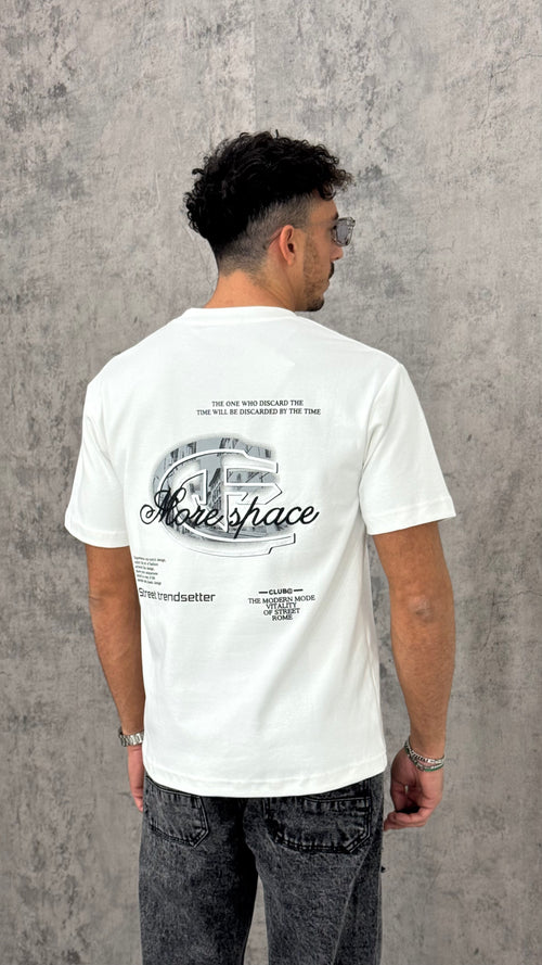 T-shirt More Space