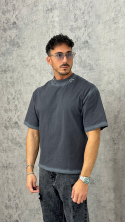 T-shirt Pierced Glow