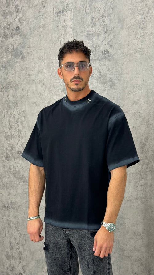 T-shirt Pierced Glow